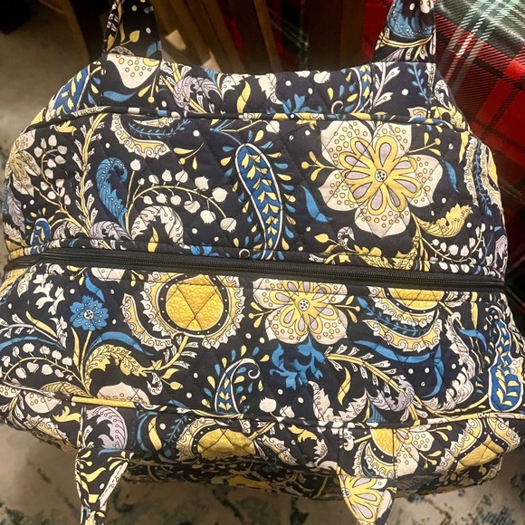 Vera Bradley Quilted Weekender Travel Bag Ellie Blue Paisley Print XLarge Duffle - Picture 4 of 9